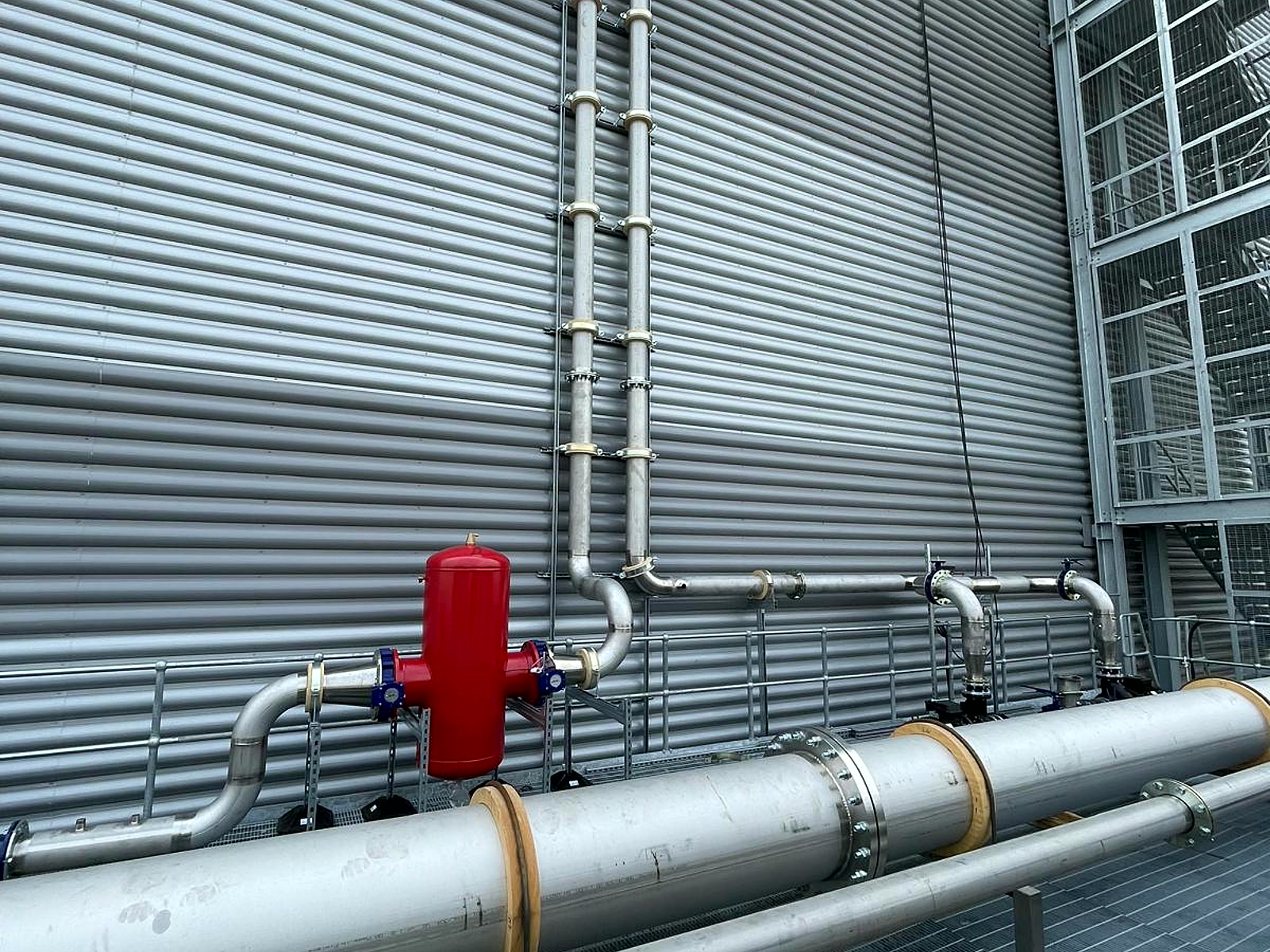 Industrial Pipework & Chiller Plant — photo 2