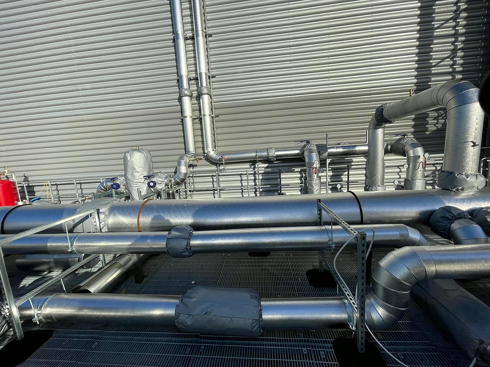 Industrial Pipework & Chiller Plant — photo 10